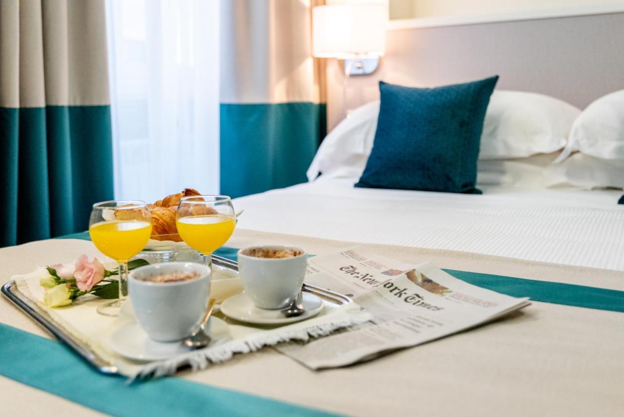 Hotel Monte Rosa Chiavari Buitenkant foto