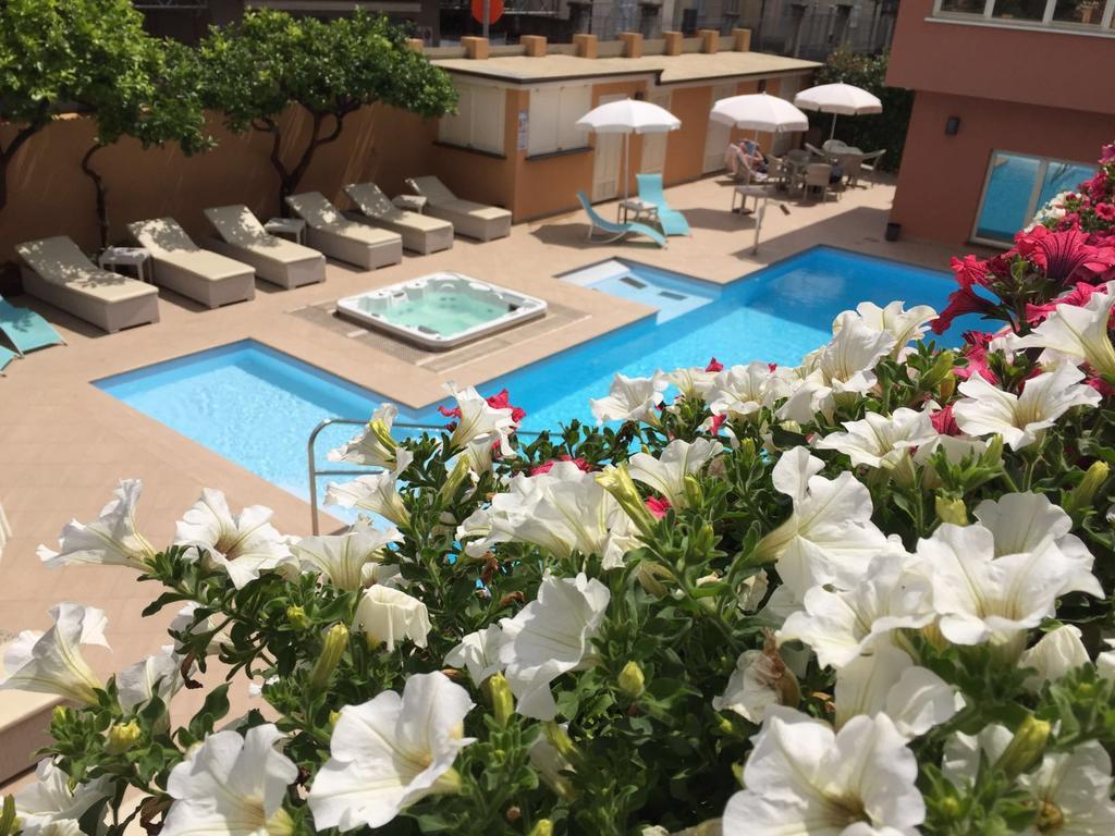 Hotel Monte Rosa Chiavari Buitenkant foto