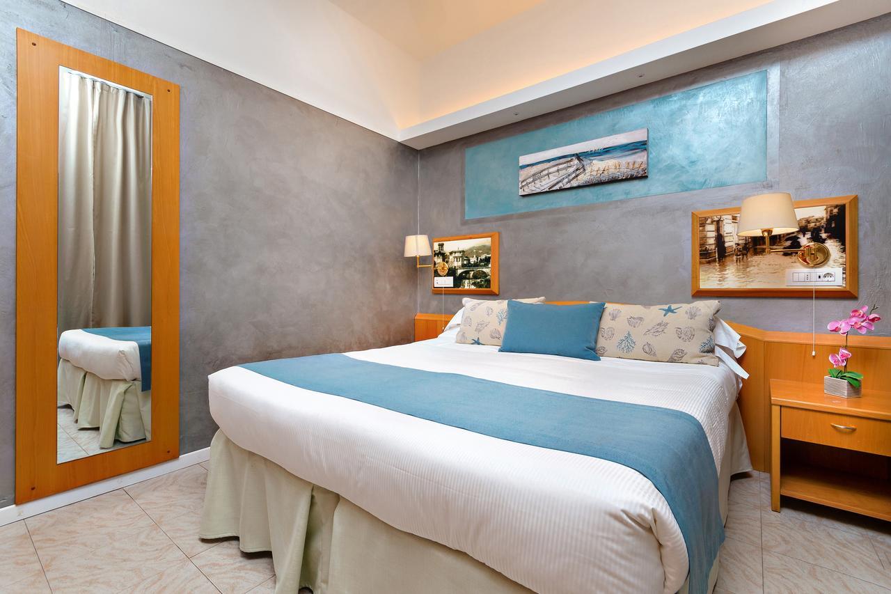 Hotel Monte Rosa Chiavari Buitenkant foto