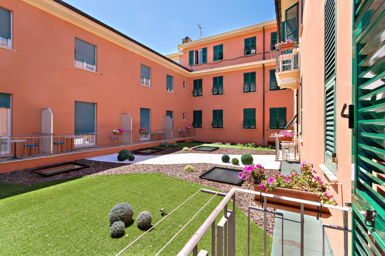 Hotel Monte Rosa Chiavari Buitenkant foto